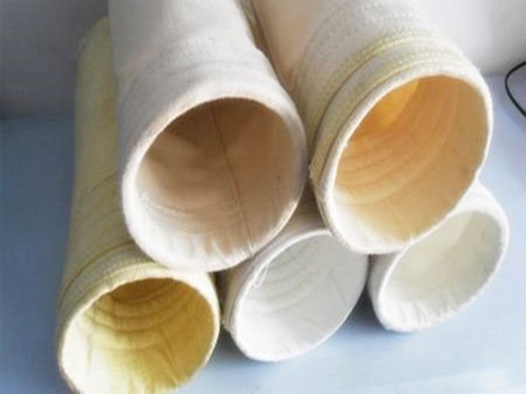 化工行业布袋选型：PTFE 覆膜袋抗酸碱腐蚀实测