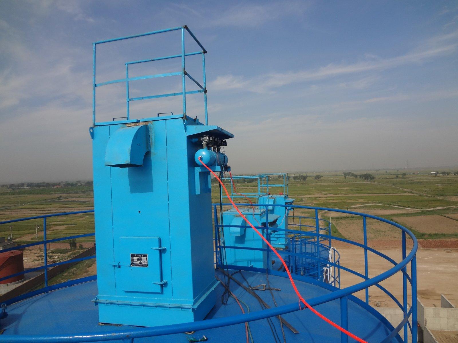 九正通明厂家分享水泥灌仓顶除尘器