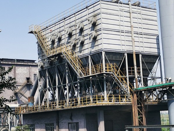 九正通明除尘厂家分享：布袋除尘器是工业粉尘的 “天敌”