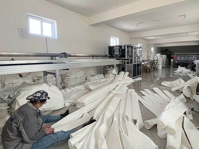 除尘布袋：玻纤复合耐酸腐，细粉拦截稳达标