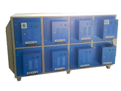 九正通明除尘厂家分享：活性炭吸附箱的性能优势